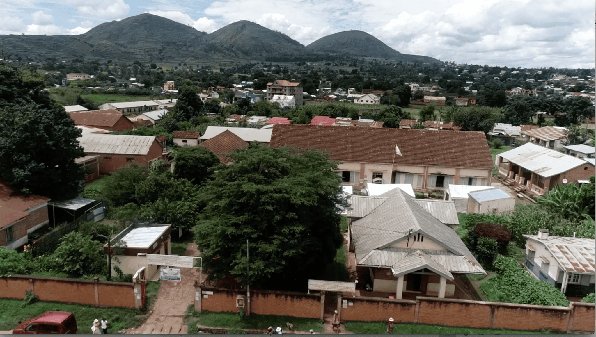 Vue en hauteur de l'Hôpital de Betafo